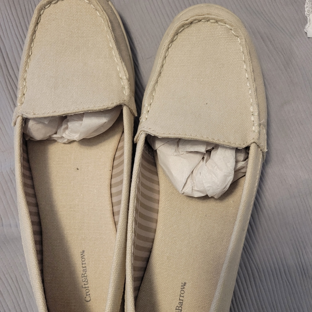 Womens flats